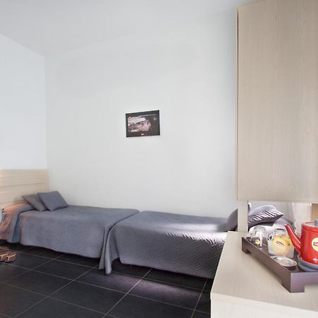 Hotel Spiaggia Marconi Rimini Exterior photo